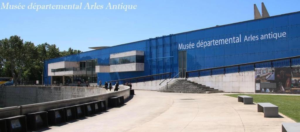 Nuit à la Roquette, Arles Apartamento Exterior foto
